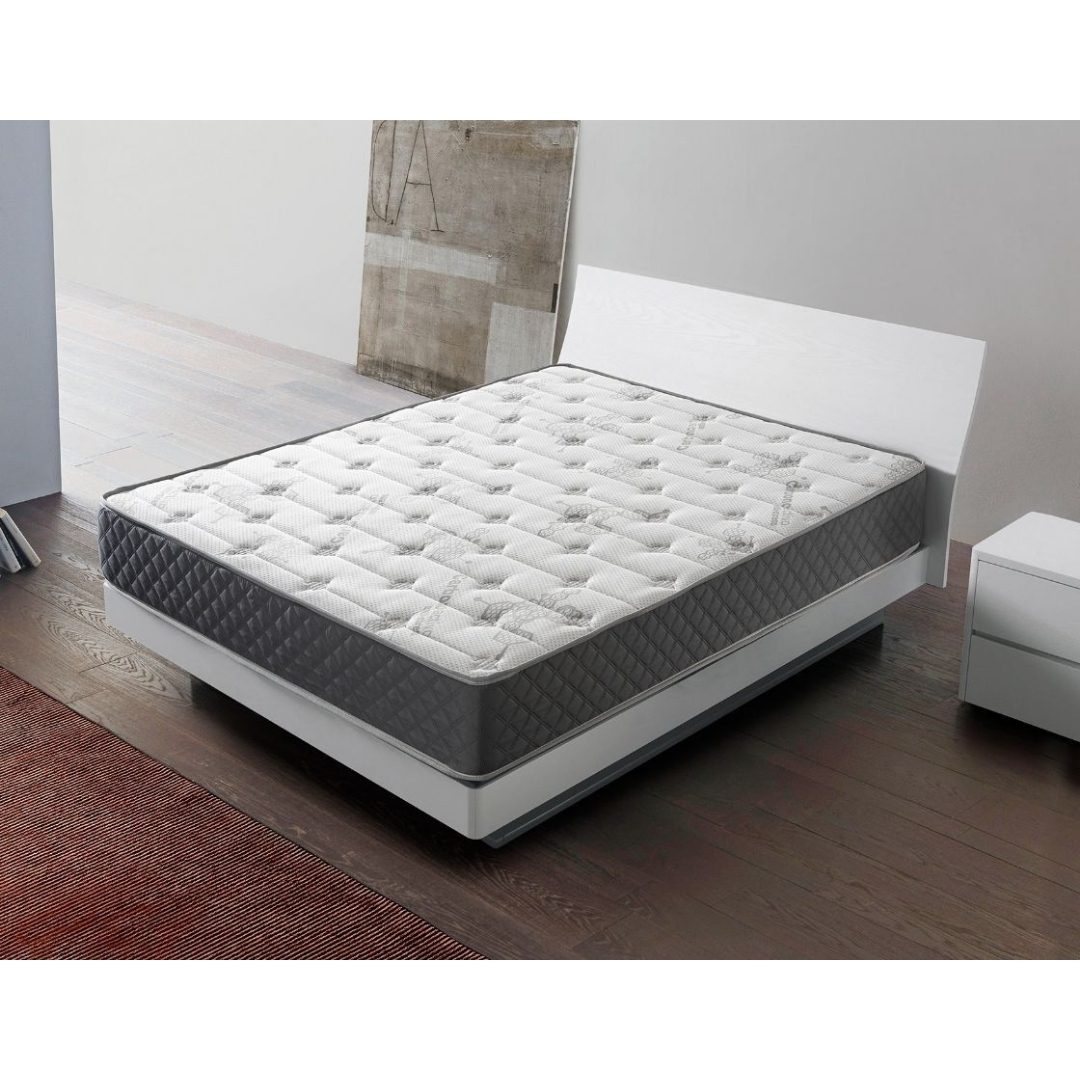 Breathable visco mattress with 3D airflow fabric system